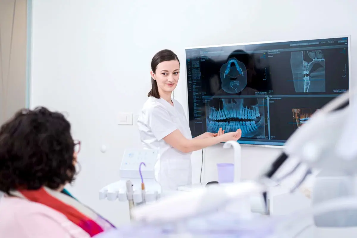 Come Comportarsi Dopo un Intervento di Implantologia: Consigli e Cura Post-Operatoria